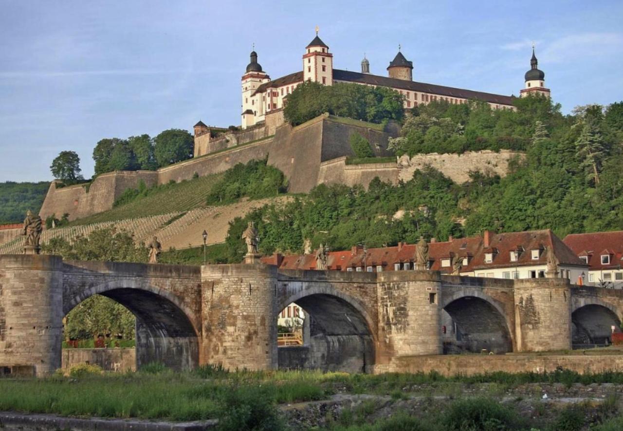 Zwei Ferienwohnungen In Randersacker Esterno foto